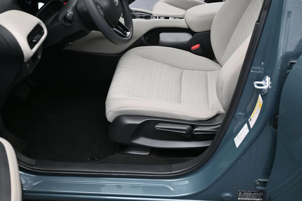 Certified 2026 Honda HR-V LX image 13