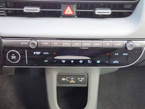 New 2026 Hyundai Ioniq 5 SEL image 13