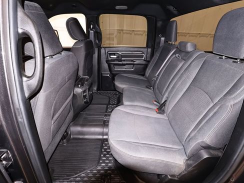 Used 2024 RAM 2500 Big Horn w/ Sport Appearance Package AWD/4WD image 16