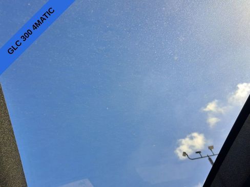 Used 2024 Mercedes-Benz GLC 300 4MATIC image 18