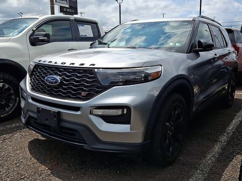 Used 2020 Ford Explorer ST w/ ST Street Pack AWD/4WD image 3