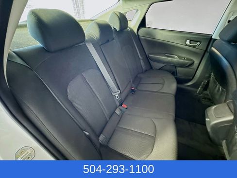Used 2018 Kia Optima LX w/ 17" Alloy Wheels Package image 24