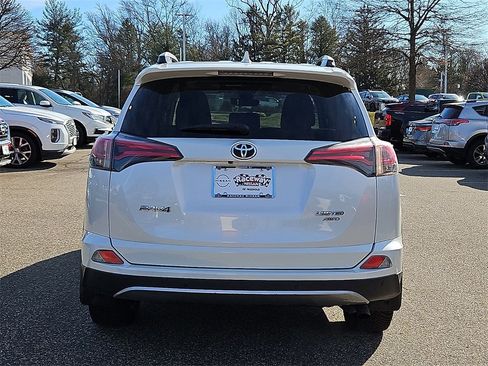 Used 2017 Toyota RAV4 Limited image 7