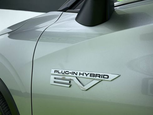 Used 2024 Mitsubishi Outlander Ralliart image 15