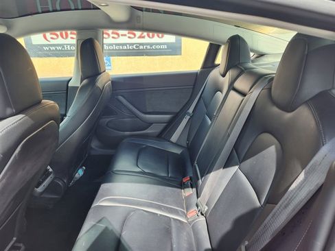 Used 2018 Tesla Model 3 Long Range RWD image 11
