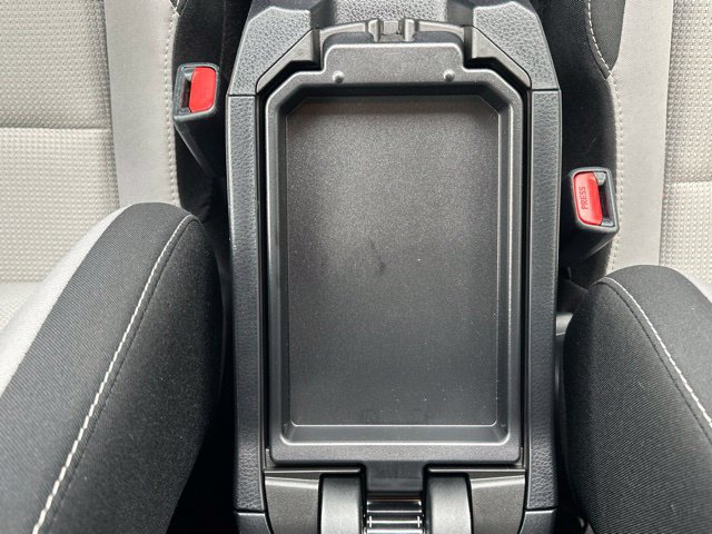 Used 2017 Toyota RAV4 XLE AWD/4WD image 60