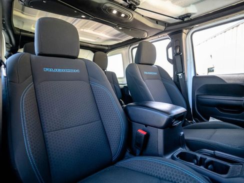 Used 2024 Jeep Wrangler Unlimited Rubicon 4xe AWD/4WD image 19