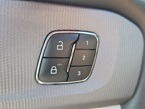 Used 2025 Ford Explorer ST-Line w/ Premium Package RWD image 29