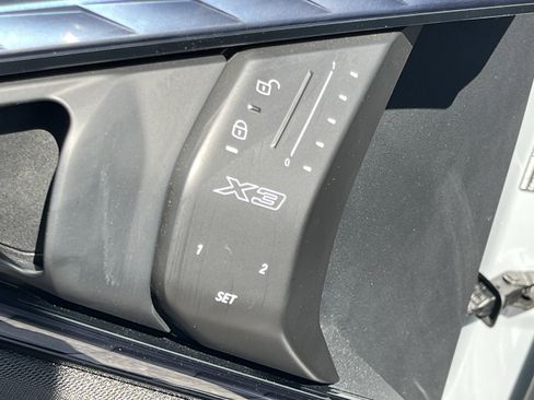 Used 2025 BMW X3 xDrive30i image 15