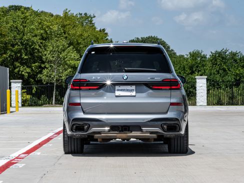 Certified 2025 BMW X7 xDrive40i w/ Executive Package AWD/4WD image 8