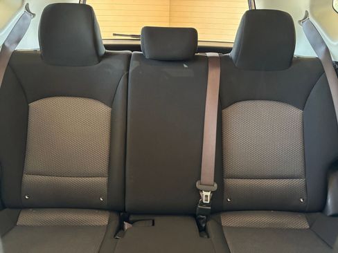 Used 2025 Kia Soul LX w/ LX Technology Package FWD image 36