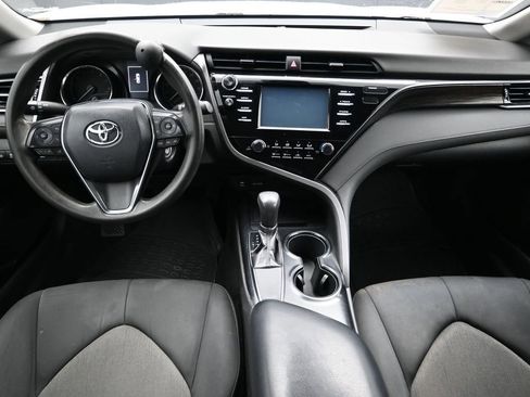 Used 2019 Toyota Camry LE FWD image 15