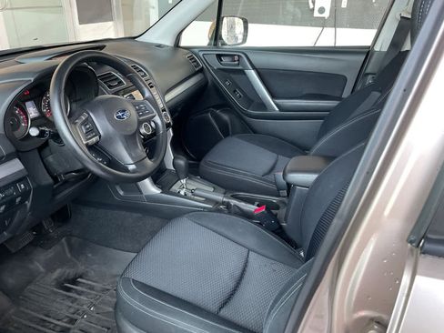 Used 2016 Subaru Forester 2.5i Premium AWD/4WD image 9