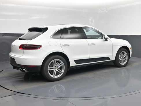 Used 2017 Porsche Macan S AWD/4WD image 3