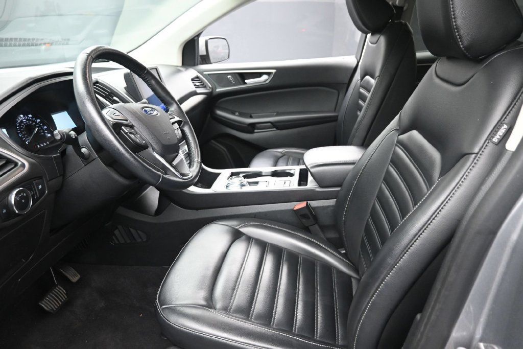 Used 2024 Ford Edge SEL AWD/4WD image 16