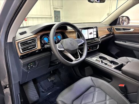 New 2026 Volkswagen Atlas SE AWD/4WD image 7