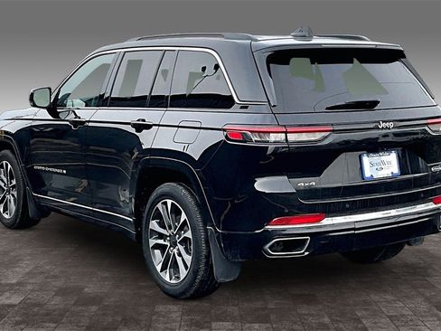 Used 2023 Jeep Grand Cherokee Overland w/ MOPAR Finishing Package image 25