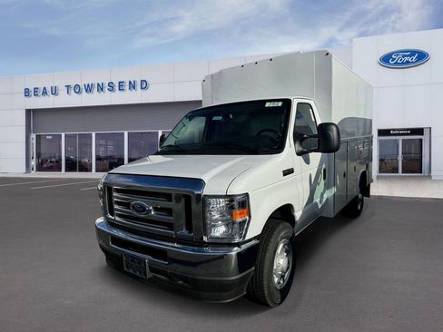 New 2025 Ford E-350 and Econoline 350 Super Duty w/ Power Equipment Group image 3