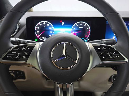 Certified 2026 Mercedes-Benz GLA 250 4MATIC image 28