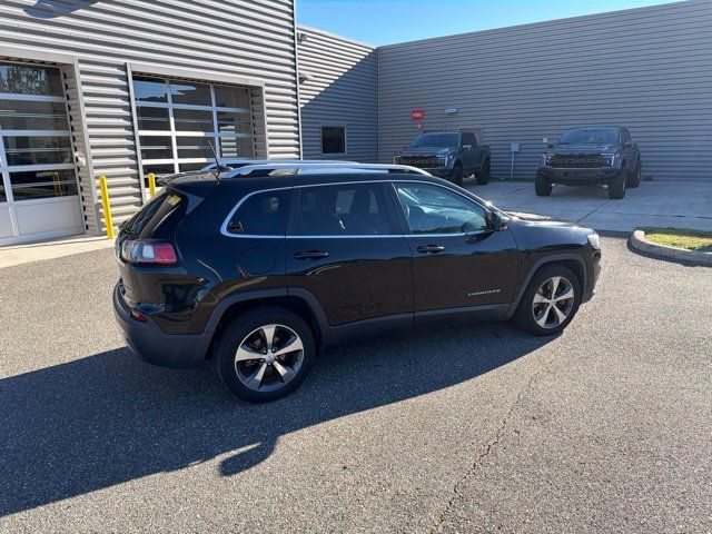 Used 2019 Jeep Cherokee Limited FWD image 4