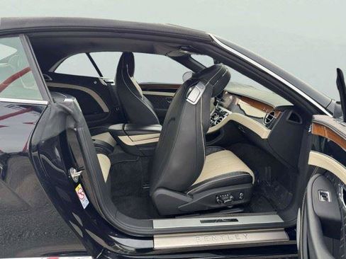 Used 2022 Bentley Continental GT AWD/4WD image 63