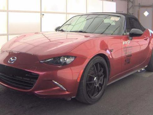 Used 2016 MAZDA MX-5 Miata Club RWD image 1