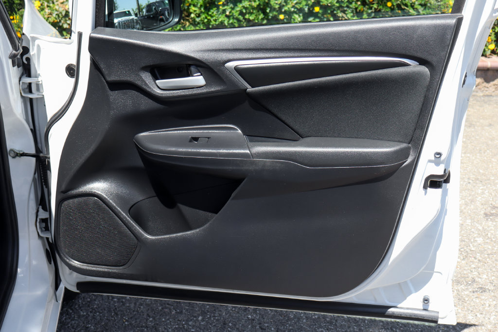 Used 2019 Honda Fit LX image 37
