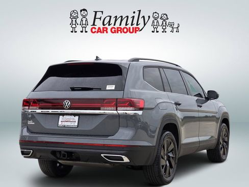 New 2026 Volkswagen Atlas SE FWD image 4