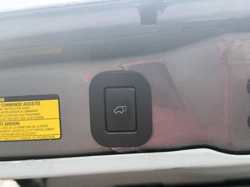 Used 2011 Toyota Sienna XLE w/ Premium Pkg AWD/4WD image 28