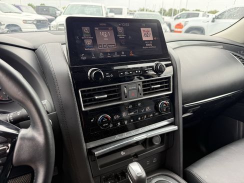 Used 2024 Nissan Armada SV RWD image 19