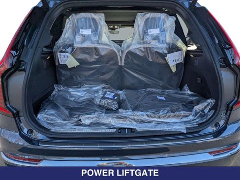 New 2026 Volvo XC90 B6 Plus w/ Protection Package Premier AWD/4WD image 21