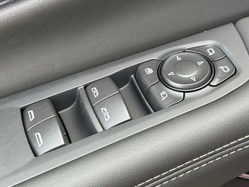 New 2026 GMC Yukon Elevation w/ Elevation Premium Package AWD/4WD image 11