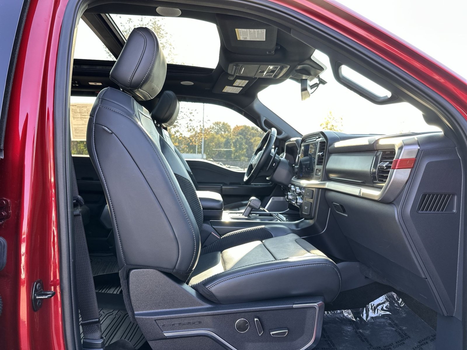 Used 2022 Ford F150 Raptor w/ Raptor 37 Performance Package AWD/4WD image 28