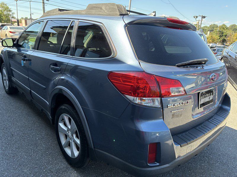Used 2014 Subaru Outback 2.5i Premium AWD/4WD image 4