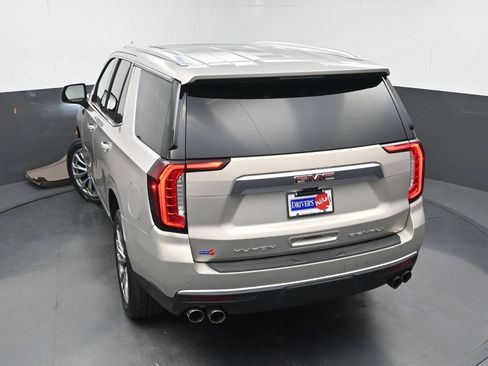 Used 2021 GMC Yukon Denali w/ Denali Premium Package RWD image 36