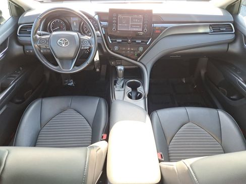 Certified 2021 Toyota Camry SE image 10