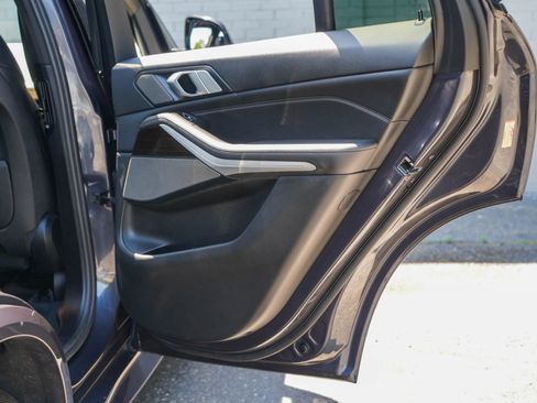 Used 2019 BMW X5 xDrive40i w/ M Sport Package AWD/4WD image 33