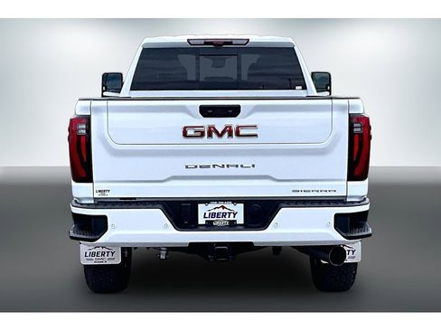 New 2026 GMC Sierra 3500 Denali w/ Denali Reserve Package AWD/4WD image 4