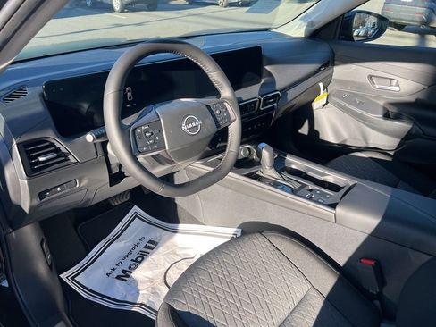 New 2026 Nissan Sentra SV w/ SV Convenience Package FWD image 27