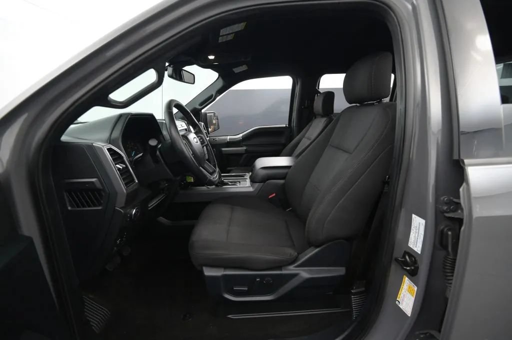 Used 2020 Ford F150 XLT w/ Equipment Group 302A Luxury AWD/4WD image 40