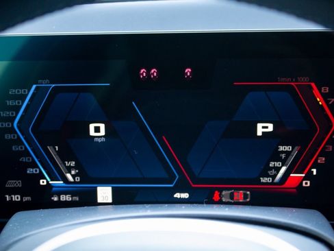 Used 2025 BMW X6 M Competition w/ Executive Package image 15