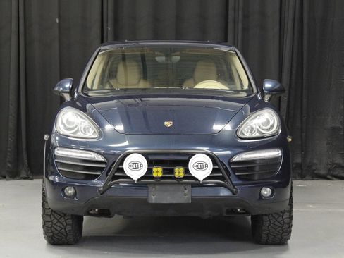 Used 2011 Porsche Cayenne S AWD/4WD image 8