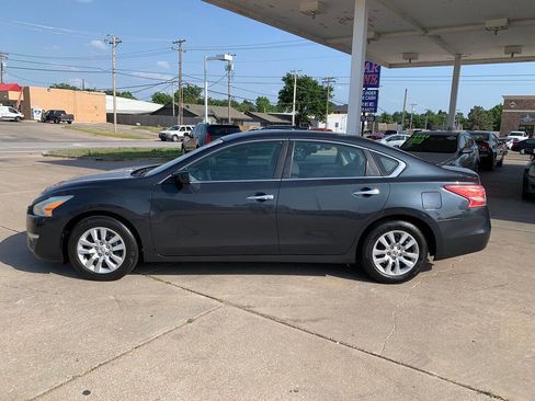 Used 2013 Nissan Altima 2.5 S FWD image 5