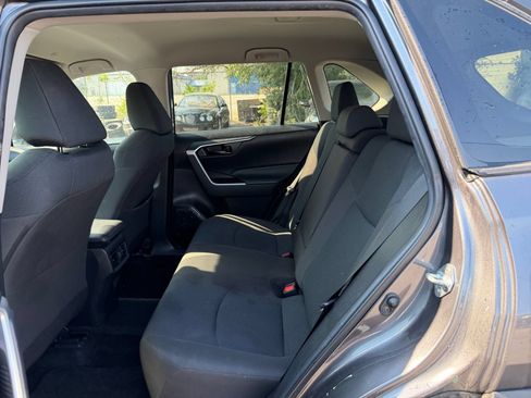 Used 2023 Toyota RAV4 LE AWD/4WD image 24