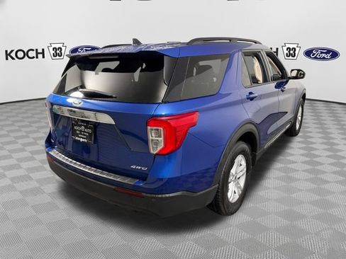 Used 2023 Ford Explorer XLT AWD/4WD image 8