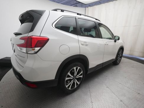Certified 2024 Subaru Forester Limited AWD/4WD image 38