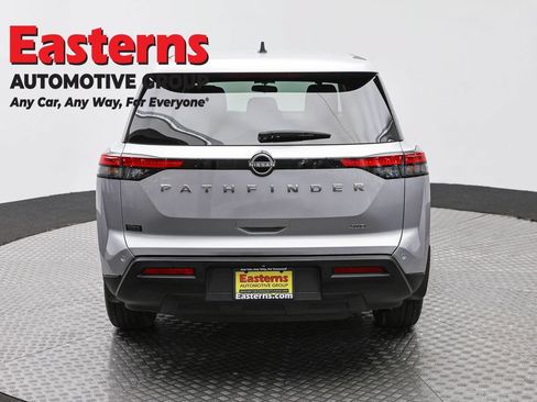 Used 2023 Nissan Pathfinder S AWD/4WD image 6