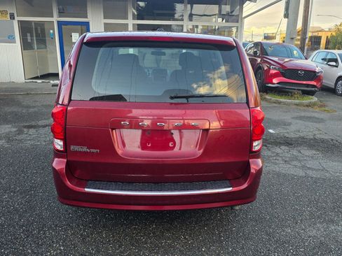 Used 2014 Dodge Grand Caravan American Value Package w/ UConnect Hands-Free Group image 6