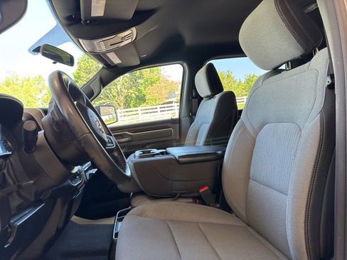 Used 2022 RAM 1500 Big Horn AWD/4WD image 4