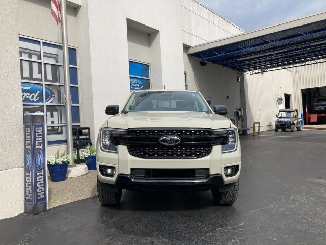 New 2026 Ford Ranger XLT w/ Equipment Group 301A High AWD/4WD image 3